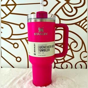 Stanley 40oz CAMELIA BARBIE PINK H2.0 Flowstate Quencher Tumbler NWT